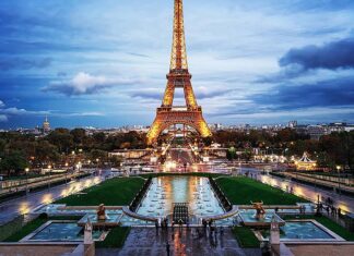 10 curiozități despre Turnul Eiffel