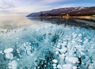 Lacul Baikal, cel mai adânc şi mai vechi de pe Pământ