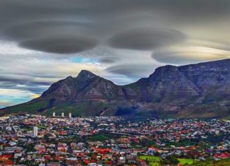 12 Fotografii ciudate ale cerului care par a fi ireale