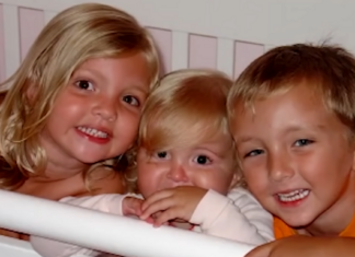 Un camion de 20 de tone îi ucide pe cei 3 copii ai săi. 6 luni mai târziu, mama rămâne însărcinată cu tripleții „minune”