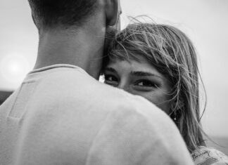 15 Semne ale unui manipulator romantic pe care să nu le ignori niciodată